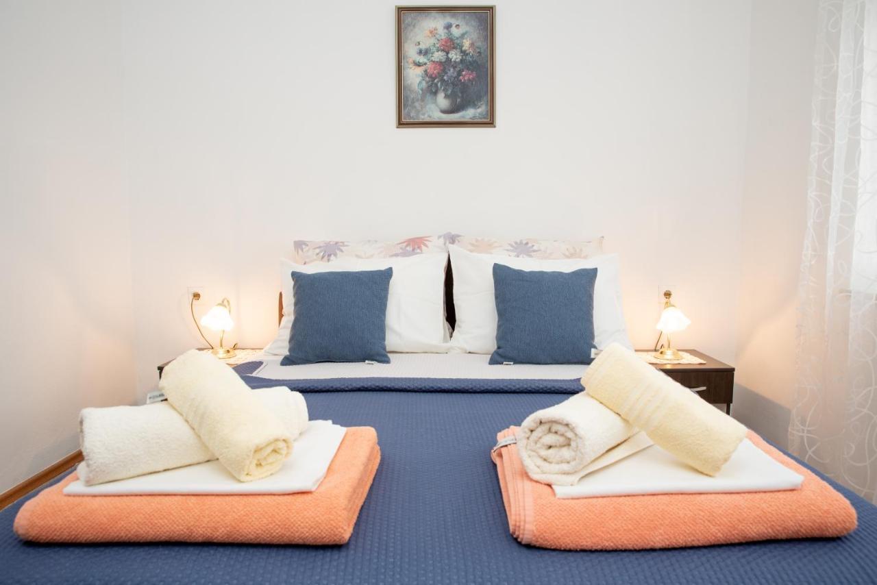 Apartmani Silvana&Vera Senj  Ngoại thất bức ảnh